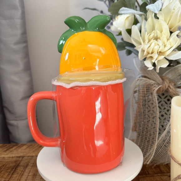 Rae Dunn “Sunny Days Ahead” Mug with topper - Picture 3 of 4